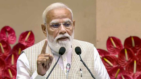 21వ శతాబ్దం మహిళలదే.. కొత్త చరిత్రను లిఖించనున్నాం: మోదీ