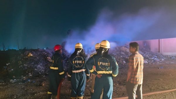 డంపింగ్ యార్డులో భారీ అగ్నిప్రమాదం