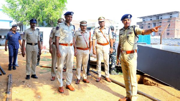 బాధితులకు న్యాయం జరుగుతుందనే నమ్మకం కలిగించాలి – కమిషనర్ తరుణ్ జోషి
